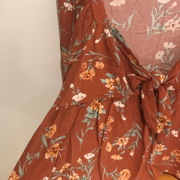 AE Boho empire waist floral top - Picture 5 of 7